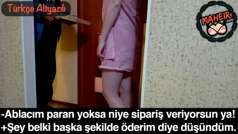 Kocası Banyodayken Yemek Getiren Kuryeye Sikişle Ödeme Yaptı